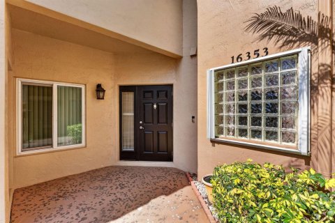 Condo in Weston, Florida, 2 bedrooms  № 2086914 - photo 2