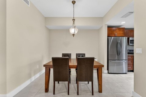 Condo in Weston, Florida, 2 bedrooms  № 2086914 - photo 5