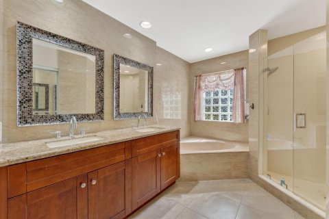 Condo in Weston, Florida, 2 bedrooms  № 2086914 - photo 17