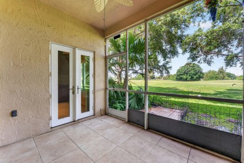Condo in Weston, Florida, 2 bedrooms  № 2086914 - photo 19