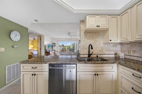 Copropriété à vendre à Englewood, Floride: 2 chambres, 101.54 m2 № 2421885 - photo 9