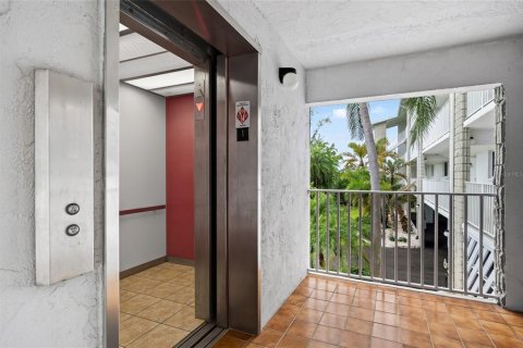 Copropriété à vendre à Englewood, Floride: 2 chambres, 101.54 m2 № 2421885 - photo 24