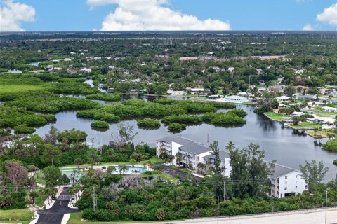 Copropriété à vendre à Englewood, Floride: 2 chambres, 101.54 m2 № 2421885 - photo 28
