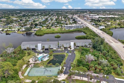 Copropriété à vendre à Englewood, Floride: 2 chambres, 101.54 m2 № 2421885 - photo 29
