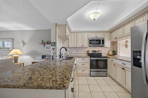 Copropriété à vendre à Englewood, Floride: 2 chambres, 101.54 m2 № 2421885 - photo 7