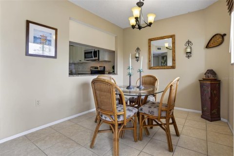 Copropriété à vendre à Englewood, Floride: 2 chambres, 101.54 m2 № 2421885 - photo 4
