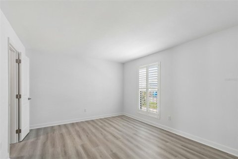 Condominio en venta en Treasure Island, Florida, 1 dormitorio, 72.93 m2 № 2095593 - foto 15
