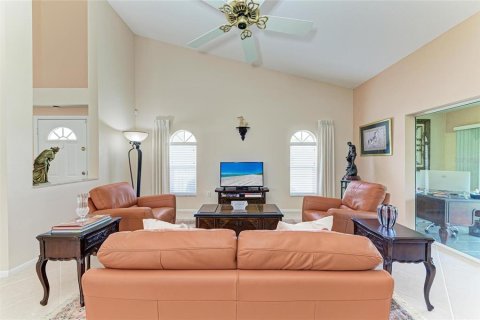 Купить кондоминиум в Сарасота, Флорида 6 комнат, 155.8м2, № 1780226 - фото 9