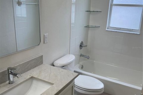 Casa en venta en Lakeland, Florida, 4 dormitorios, 175.12 m2 № 2259333 - foto 28