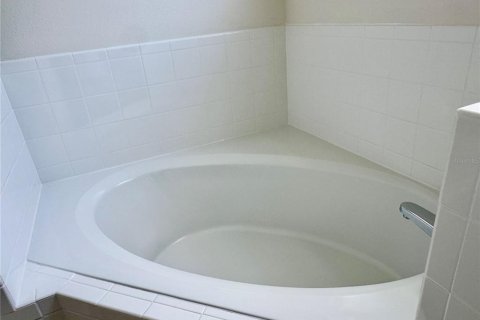 Casa en venta en Lakeland, Florida, 4 dormitorios, 175.12 m2 № 2259333 - foto 24