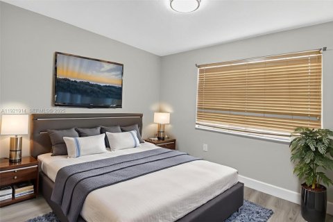 House in Miami, Florida 2 bedrooms, 134.99 sq.m. № 1983538 - photo 17