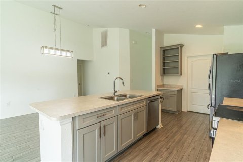 House in Sebring, Florida 4 bedrooms, 182.55 sq.m. № 2347921 - photo 7