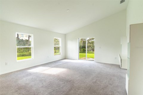 House in Sebring, Florida 4 bedrooms, 182.55 sq.m. № 2347921 - photo 10
