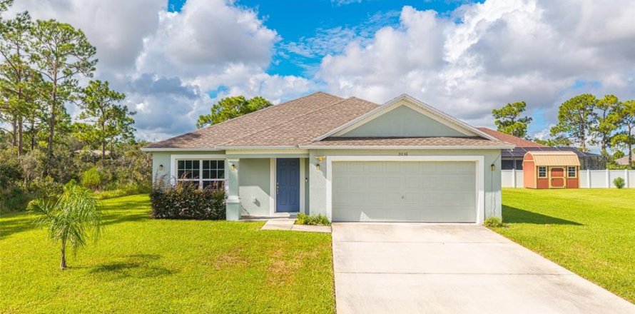 House in Sebring, Florida 4 bedrooms, 182.55 sq.m. № 2347921