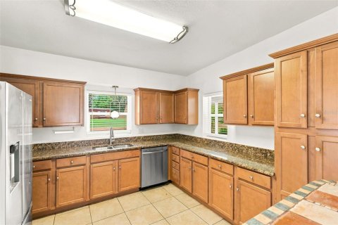 Appartement à louer à Orlando, Floride: 3 chambres, 176.33 m2 № 2296467 - photo 10
