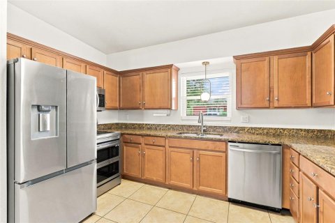 Appartement à louer à Orlando, Floride: 3 chambres, 176.33 m2 № 2296467 - photo 11