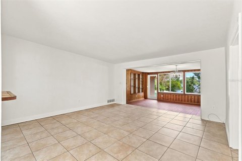 Appartement à louer à Orlando, Floride: 3 chambres, 176.33 m2 № 2296467 - photo 5
