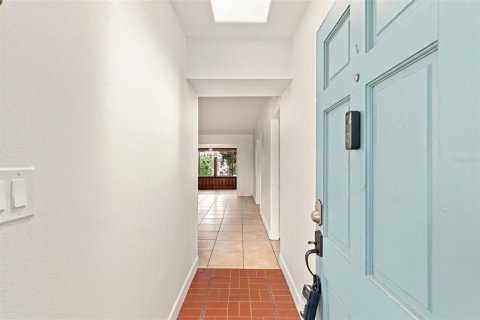 Appartement à louer à Orlando, Floride: 3 chambres, 176.33 m2 № 2296467 - photo 4