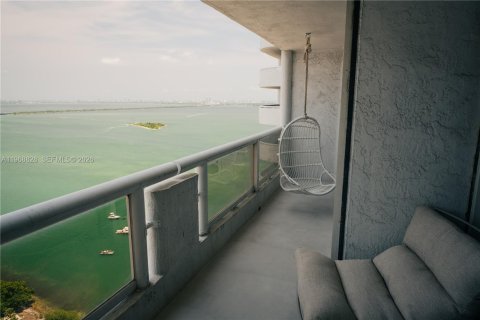 Condo in Miami, Florida, 2 bedrooms  № 2031744 - photo 20