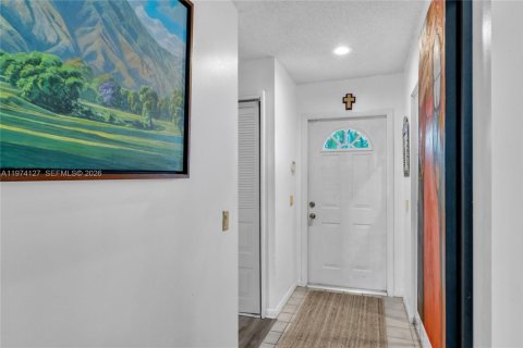House in Weston, Florida 3 bedrooms, 122.07 sq.m. № 2038318 - photo 9