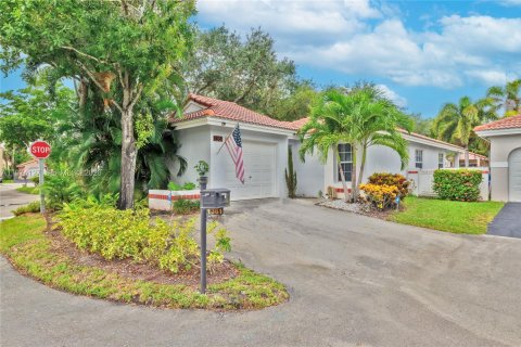 House in Weston, Florida 3 bedrooms, 122.07 sq.m. № 2038318 - photo 3