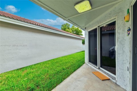 House in Weston, Florida 3 bedrooms, 122.07 sq.m. № 2038318 - photo 28