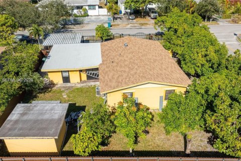 Casa en venta en Miami, Florida, 3 dormitorios, 96.62 m2 № 2088780 - foto 6
