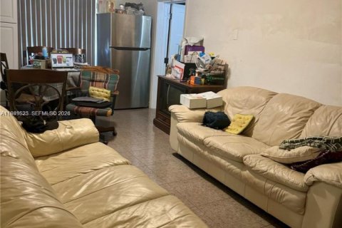Casa en venta en Miami, Florida, 3 dormitorios, 96.62 m2 № 2088780 - foto 20