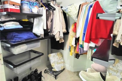 Condo in Aventura, Florida, 2 bedrooms  № 1960328 - photo 29