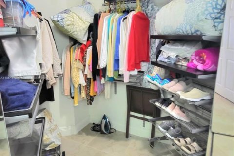 Condo in Aventura, Florida, 2 bedrooms  № 1960328 - photo 28