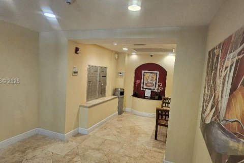 Copropriété à vendre à North Miami, Floride: 1 chambre, 104.98 m2 № 2001297 - photo 2