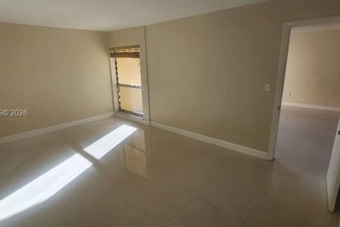 Copropriété à vendre à North Miami, Floride: 1 chambre, 104.98 m2 № 2001297 - photo 4