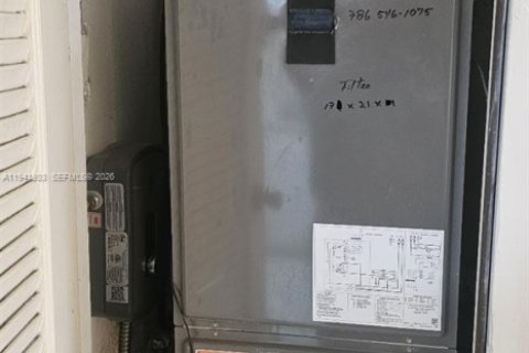 Copropriété à vendre à North Miami, Floride: 1 chambre, 104.98 m2 № 2001297 - photo 7