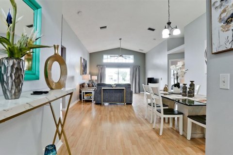 Villa ou maison à vendre à Bradenton, Floride: 4 chambres, 156.54 m2 № 2215033 - photo 3