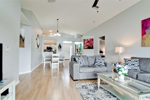 Villa ou maison à vendre à Bradenton, Floride: 4 chambres, 156.54 m2 № 2215033 - photo 8