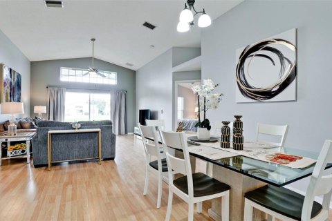 Villa ou maison à vendre à Bradenton, Floride: 4 chambres, 156.54 m2 № 2215033 - photo 2