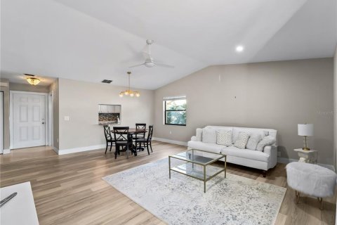 Villa ou maison à vendre à Sarasota, Floride: 2 chambres, 95.13 m2 № 2096595 - photo 18