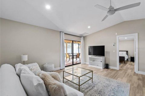 Villa ou maison à vendre à Sarasota, Floride: 2 chambres, 95.13 m2 № 2096595 - photo 17