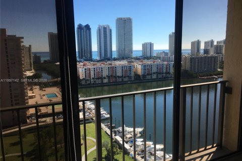 Estudio en el Condominio en Sunny Isles Beach, Florida  № 2059030
