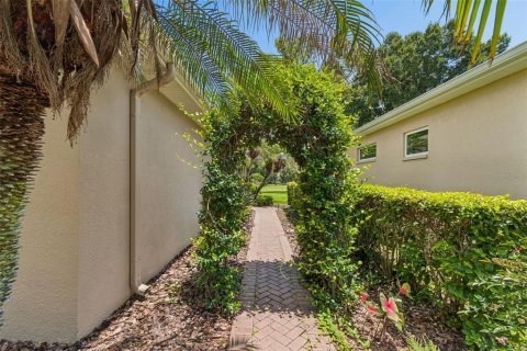 House in Dade City, Florida 2 bedrooms, 206.06 sq.m. № 2290978 - photo 7