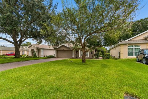 House in Dade City, Florida 2 bedrooms, 206.06 sq.m. № 2290978 - photo 5