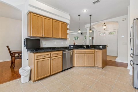 House in Dade City, Florida 2 bedrooms, 206.06 sq.m. № 2290978 - photo 18