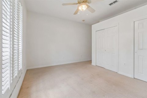 House in Dade City, Florida 2 bedrooms, 206.06 sq.m. № 2290978 - photo 14