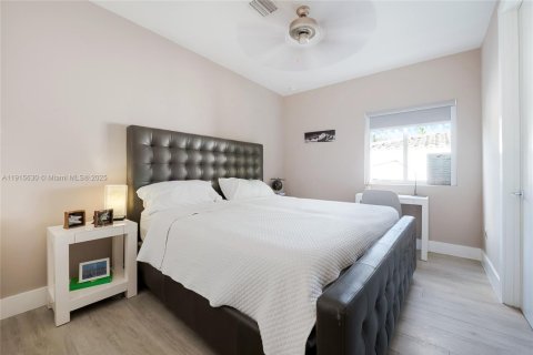 Touwnhouse à vendre à Miami, Floride: 4 chambres, 233.37 m2 № 1970634 - photo 22