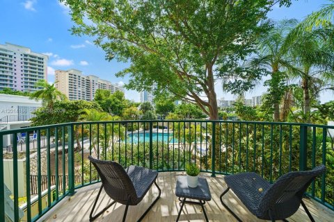 Adosado en venta en Key Biscayne, Florida, 2 dormitorios, 124.49 m2 № 2267627 - foto 19