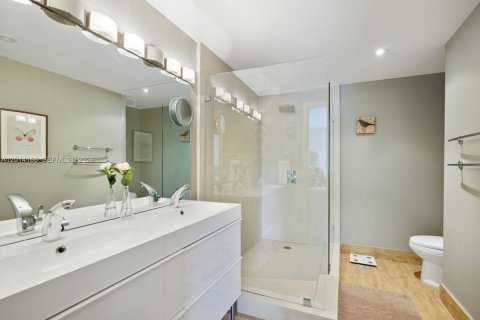 Adosado en venta en Key Biscayne, Florida, 2 dormitorios, 124.49 m2 № 2267627 - foto 20