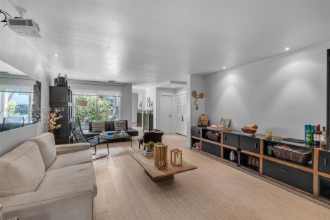 Adosado en venta en Key Biscayne, Florida, 2 dormitorios, 124.49 m2 № 2267627 - foto 4
