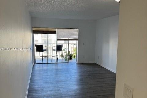 Condo in North Miami Beach, Florida, 1 bedroom  № 2058431 - photo 6