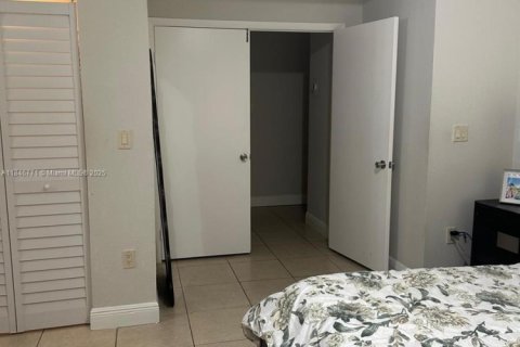 Condo in Miami, Florida, 3 bedrooms  № 1846141 - photo 14