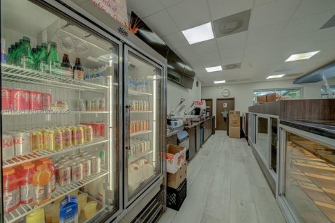 Immobilier commercial à vendre à Miami, Floride № 2053745 - photo 23